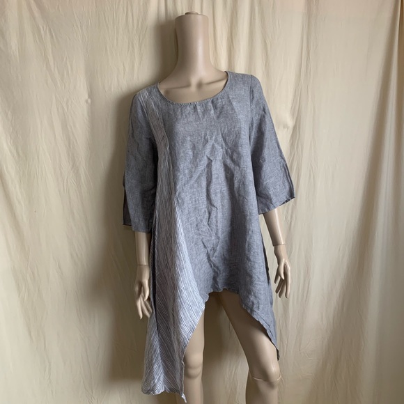 Chalet gray and white striped Linen loganlook top - Picture 12 of 13